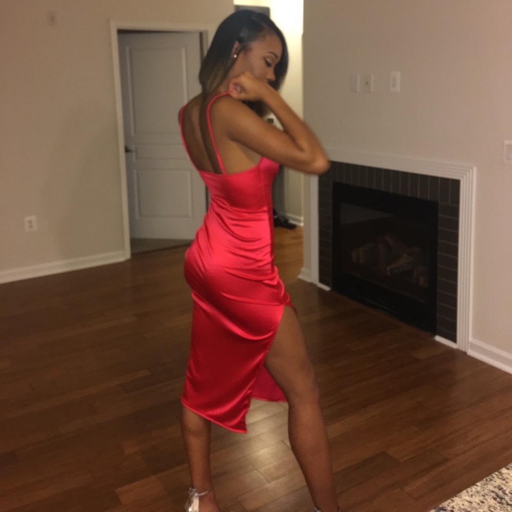 Sexy red dress❤️